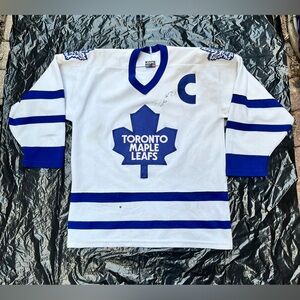 CCM Toronto maple leafs mats Sundin #13 Sz boys small
